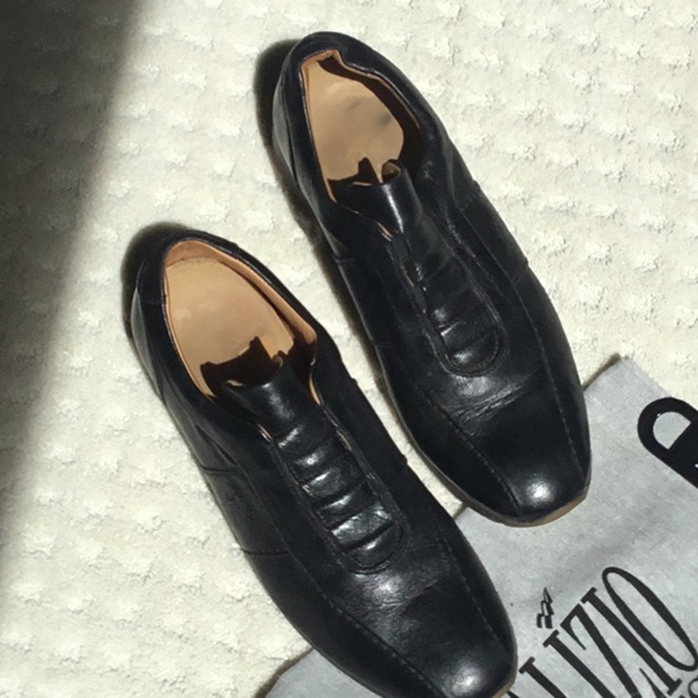 GALIZIO TORRESI Leather